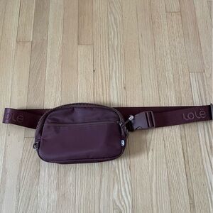 Lolë Crossbody Sling Bag